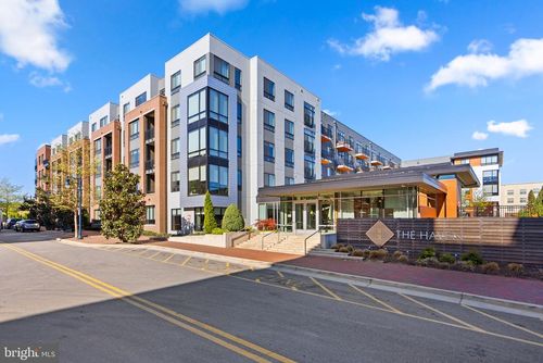 unit-405-145 Riverhaven Dr, OXON HILL, MD, 20745-1065 | Card Image