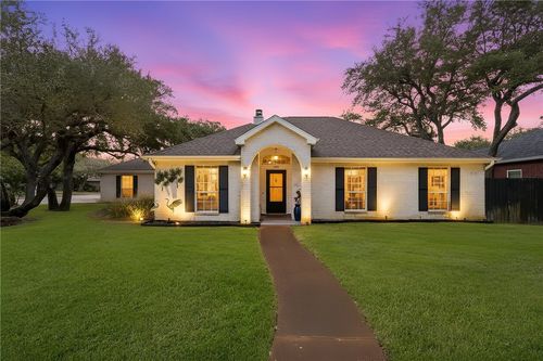 602 Bent Tree St, Rockport, TX, 78382-6957 | Card Image