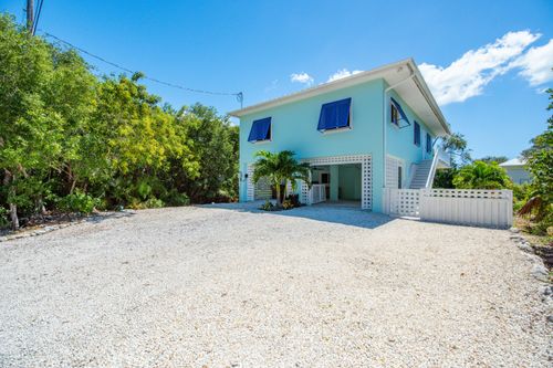 27138 Dolphin Rd, Ramrod Key, FL, 33042-5348 | Card Image