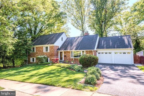 6705 Bracken Ct, SPRINGFIELD, VA, 22152-2416 | Card Image