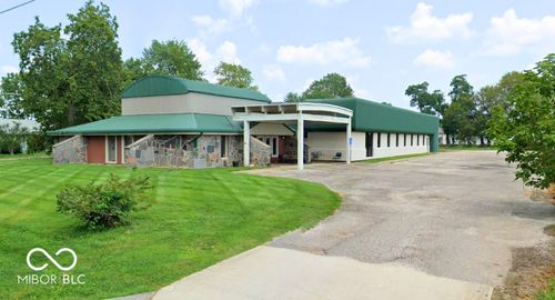 111 Aiken St, Hope, IN, 47246-9354 | Card Image