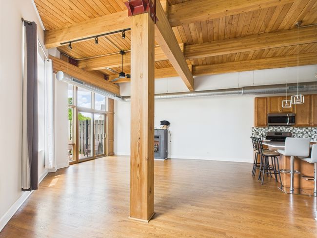 APT-205 - 3637 N Spaulding Ave, Condo with 2 bedrooms, 2 bathrooms and null parking in CHICAGO IL | Image 4