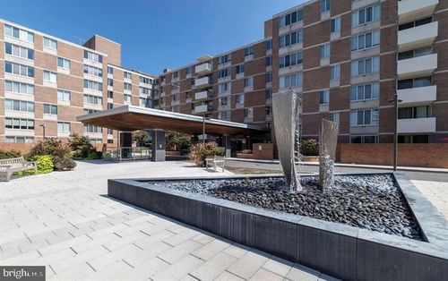 336-2939 Van Ness St Nw, WASHINGTON, DC, 20008-4600 | Card Image