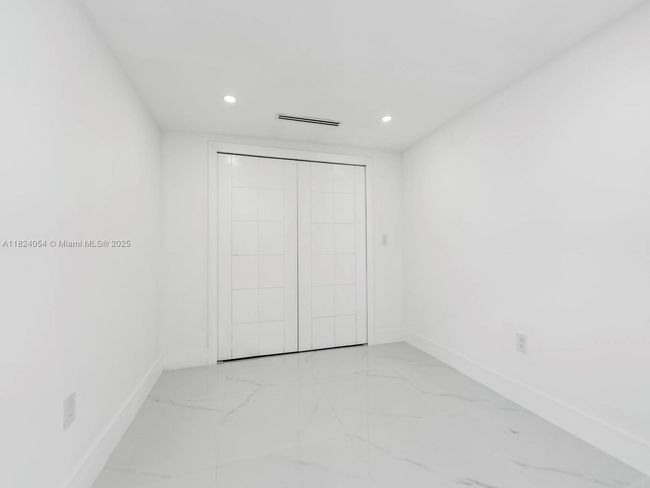 1007 Citrus Isle, House other with 4 bedrooms, 3 bathrooms and null parking in Fort Lauderdale FL | Image 41