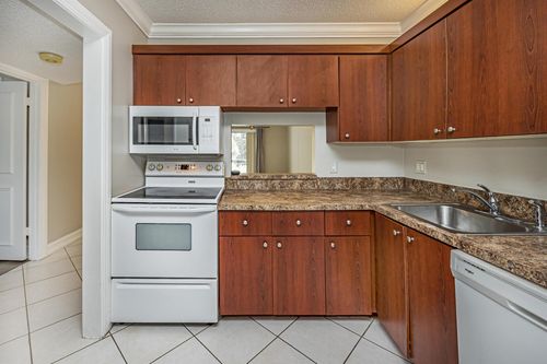 apt-204-2700 Casita Way, Delray Beach, FL, 33445-4579 | Card Image