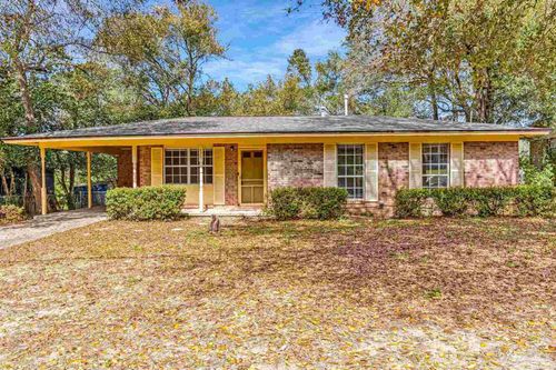 6307 E Shore Dr, Pensacola, FL, 32505-2041 | Card Image