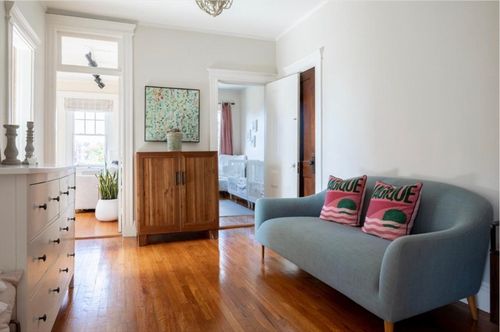 17-282 Newbury St, Boston, MA, 02116-2415 | Card Image