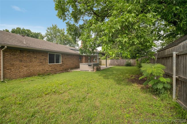 2208 W Louisville St, House other with 3 bedrooms, 2 bathrooms and null parking in Broken Arrow OK | Image 25