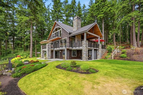 4898 S Camano Dr, Camano Island, WA, 98282-5004 | Card Image