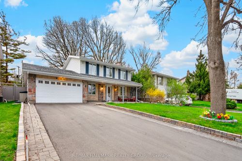 1930 Southampton Crt, Ottawa, ON, K2C0W4 | Card Image
