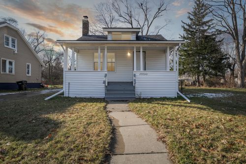 20035 Santa Barbara Dr, Detroit, MI, 48221-1279 | Card Image