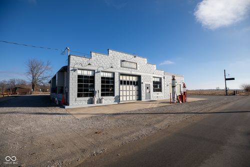 991 N Main St, Kewanna, IN, 46939-9779 | Card Image