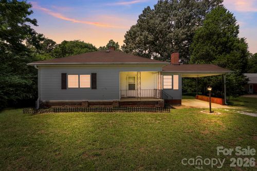 2747 Old Mocksville Rd, Salisbury, NC, 28144-9073 | Card Image