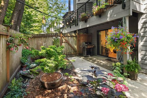 b-15628 8th Ave Sw, Burien, WA, 98166-2469 | Card Image