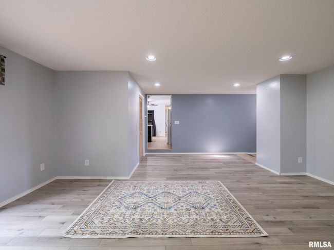 106 N 5 Th St, House other with 3 bedrooms, 2 bathrooms and null parking in Dunlap IL | Image 28