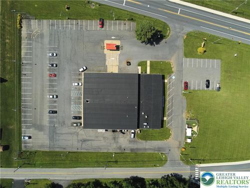 330 W Weis St, TOPTON, PA, 19562-1728 | Card Image