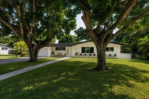 8265 Sw 149th Dr, Palmetto Bay, FL, 33158-1944 | Card Image