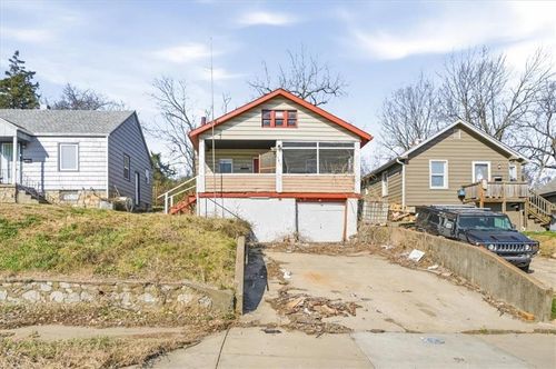 4418 Monroe Ave, Kansas City, MO, 64130-2064 | Card Image