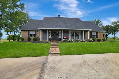 925 Standley Rd, Madisonville, TX, 77864-7111 | Card Image