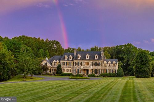 1205 Towlston Rd, GREAT FALLS, VA, 22066-2216 | Card Image