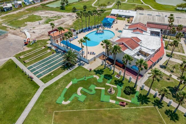 1077 E Scallop, House other with 2 bedrooms, 3 bathrooms and 2 parking in Port Isabel TX | Image 37