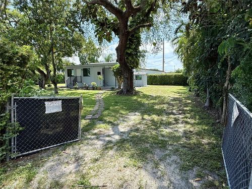 6111 Coral Way, Miami, FL, 33155-2018 | Card Image