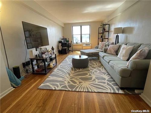 apt-5p-65-15 38th Ave, Woodside, NY, 11377-2906 | Card Image
