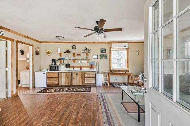 35 Old Sign Rd, Home with 1 bedrooms, 1 bathrooms and null parking in Midway TX | Image 6