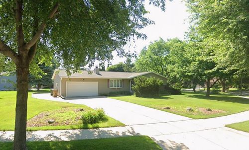 5001 Stonehaven Drive, Madison, WI, 53716 | Card Image