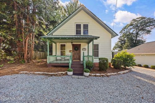 390 W Connecticut Ave, Southern Pines, NC, 28387-4702 | Card Image