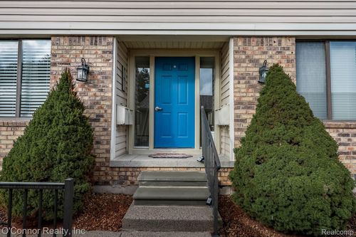 10-1700 River Rd, Marysville, MI, 48040-2000 | Card Image