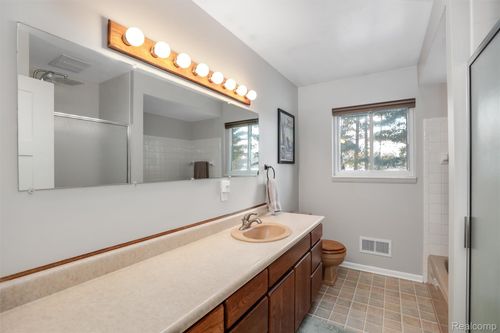 43220 Riggs Rd, Van Buren Twp, MI, 48111-3036 | Card Image