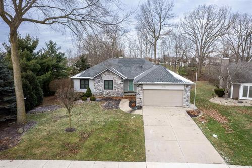 10703 Oak Crossing, Fort Wayne, IN, 46845 | Card Image