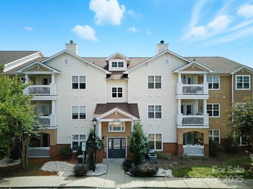 11959 Ridgeway Park Dr, Charlotte, NC, 28277-2990 | Card Image