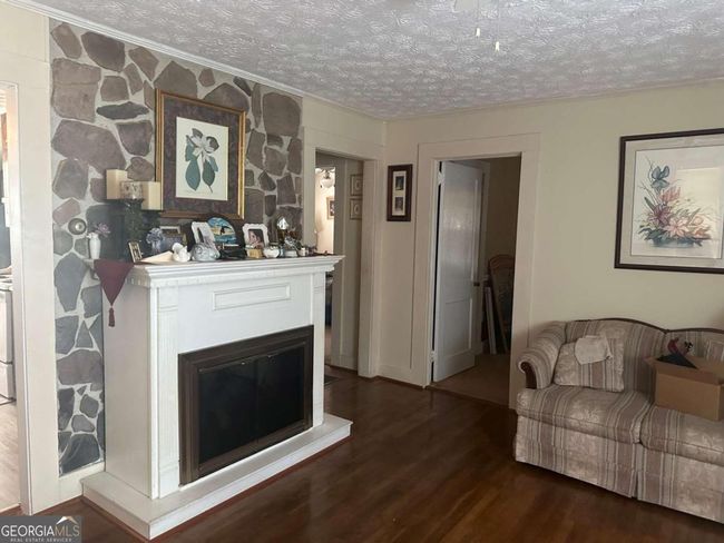 1121 Riverside Ter, House other with 2 bedrooms, 1 bathrooms and null parking in GAinesville GA | Image 4