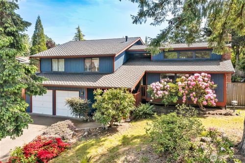 15915 Se 166th Pl, Renton, WA, 98058-8231 | Card Image