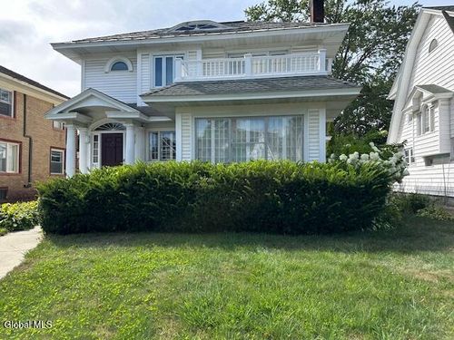 843 Wright Ave, Schenectady, NY, 12309-6056 | Card Image