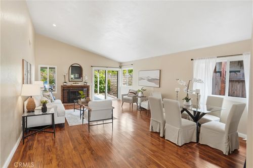 27638 Cherry Creek Dr, Valencia, CA, 91354-1350 | Card Image