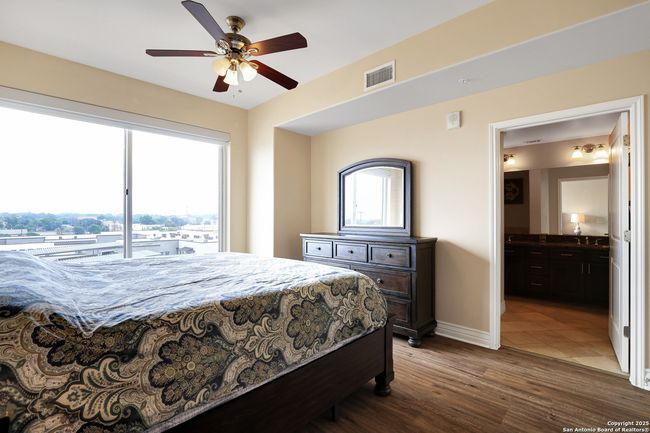 APT-703 - 215 Center St, Condo with 2 bedrooms, 3 bathrooms and null parking in San Antonio TX | Image 19