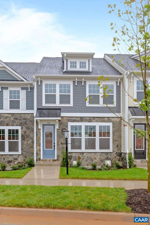 33 Lindley Ln, CHARLOTTESVILLE, VA, 22901 | Card Image