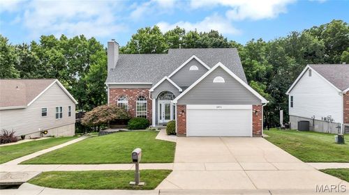 1971 Fox Pointe Dr, Arnold, MO, 63010-2863 | Card Image
