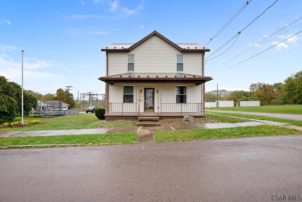 Olinger St, Meyersdale, PA 15552
