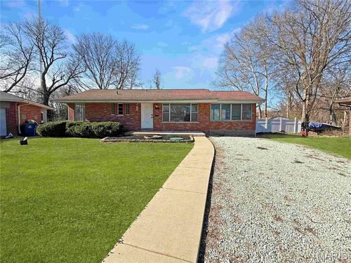 3755 Park Crest Dr, Saint Louis, MO, 63125-2460 | Card Image