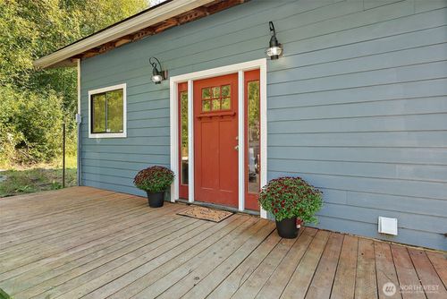 10829 Olalla Valley Rd Se, Olalla, WA, 98359-9736 | Card Image