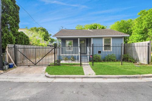 1322 E 36th St, Houston, TX, 77022-6416 | Card Image