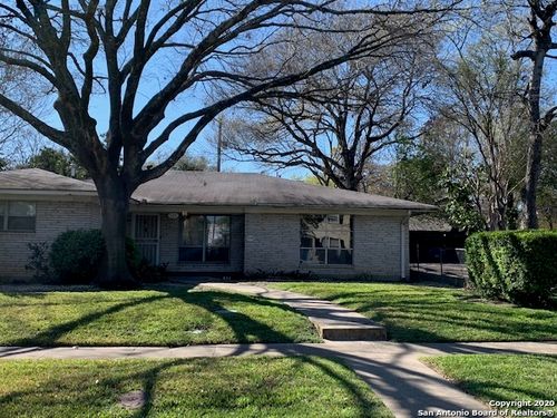 220-222 E Lullwood Ave, San Antonio, TX, 78212-5267 | Card Image