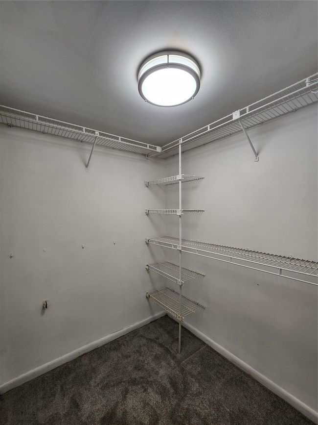 APT-211 - 3341 Nw 47 Th Ter, Condo with 1 bedrooms, 2 bathrooms and null parking in Lauderdale Lakes FL | Image 18