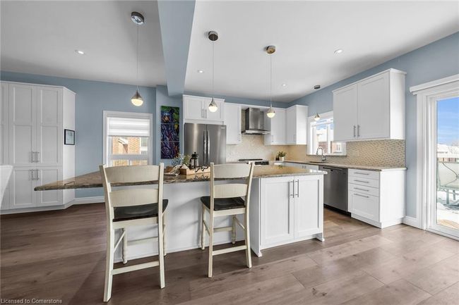 11 Sundial Cres, House other with 5 bedrooms, 3 bathrooms and 6 parking in Dundas ON | Image 10