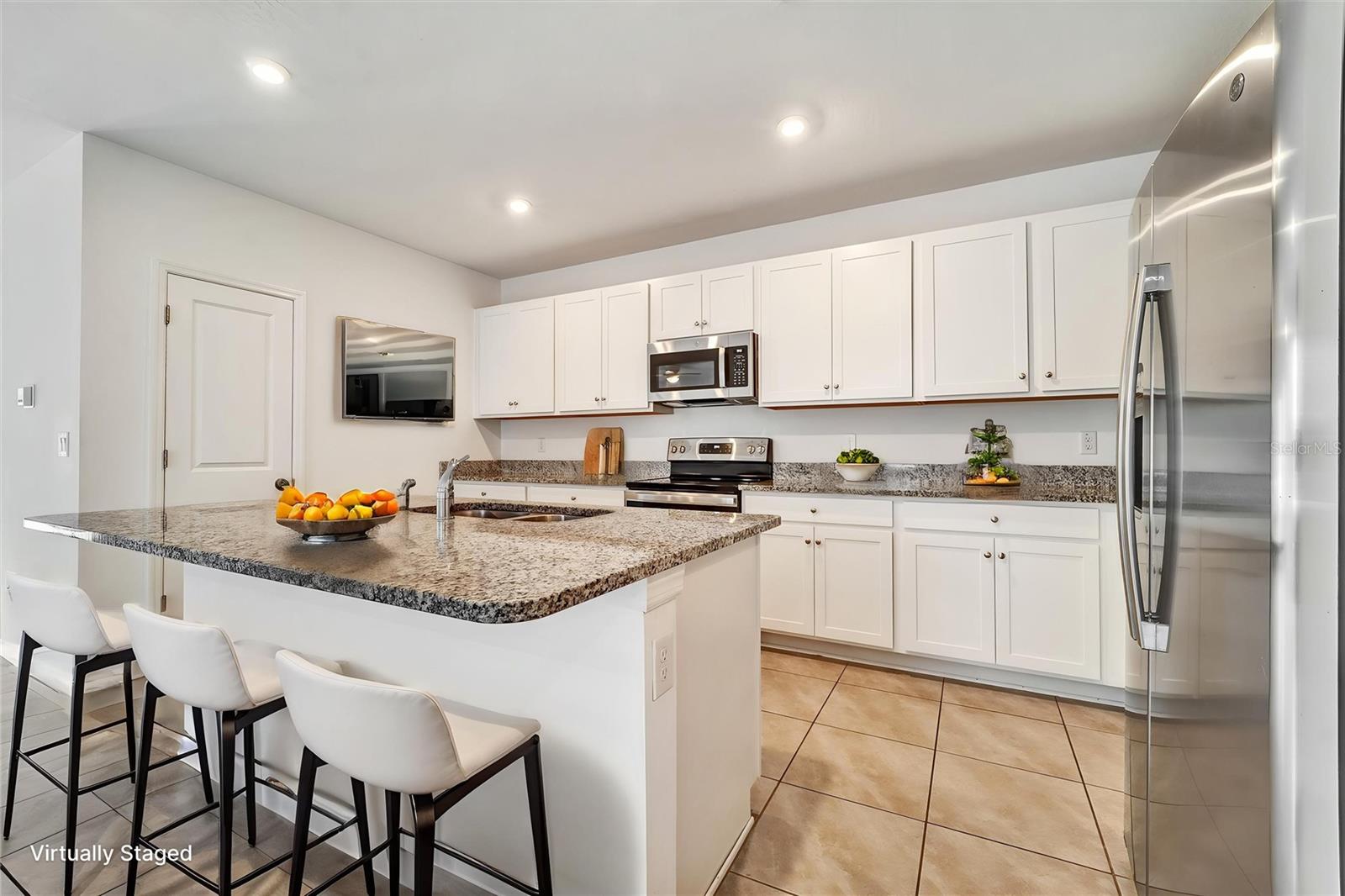 Residential in ZEPHYRHILLS 3