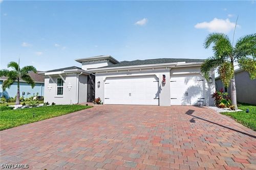 18104 Everson Miles Cir, NORTH FORT MYERS, FL, 33917-3897 | Card Image